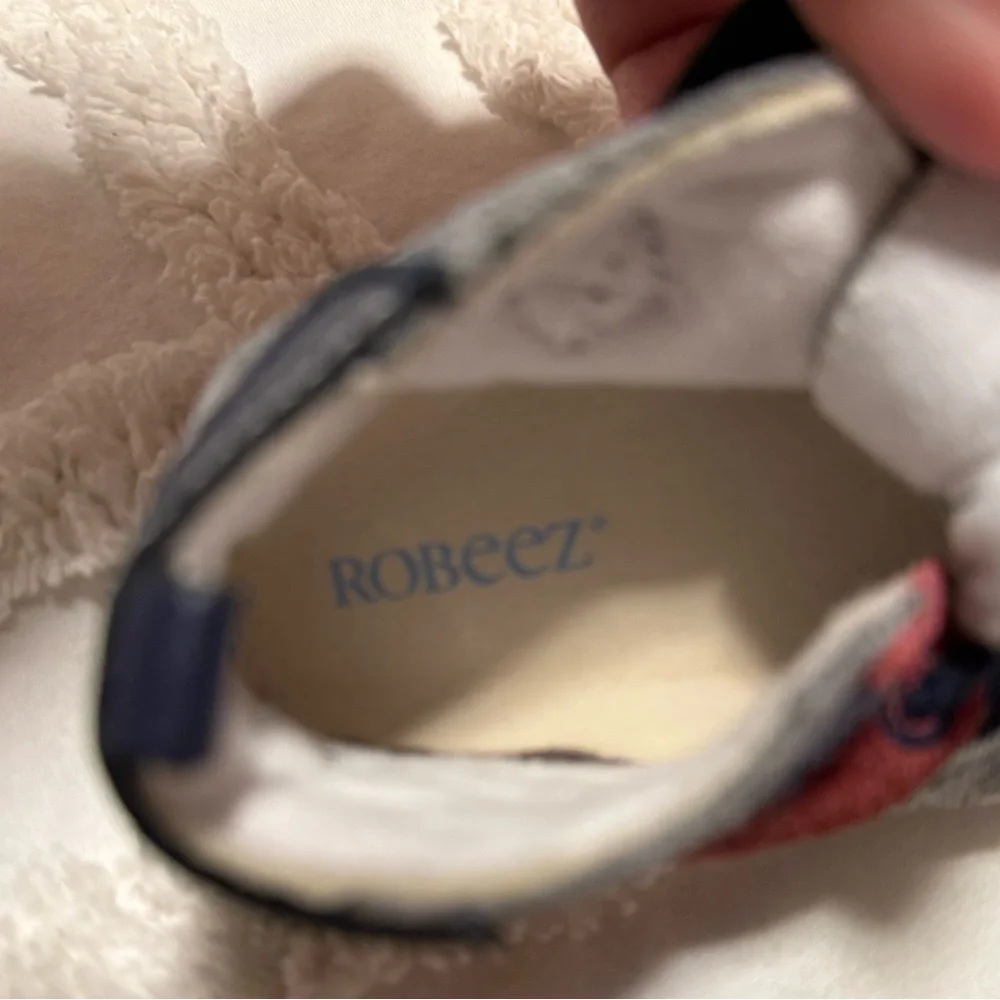 Robeez Stars & Bars Mini Shoe (Infant) Size 9 to 12 months like new
